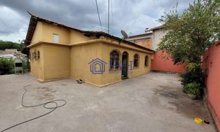 Casa com 3 quartos à venda na Mantiqueira, Belo Horizonte  por R$ 650.000