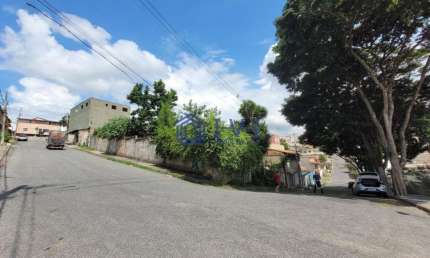 Terreno à venda no Jardim Guanabara, Belo Horizonte  por R$ 500.000