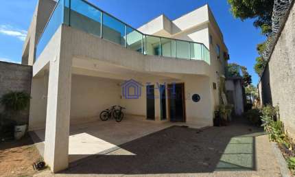 Casa com 3 quartos à venda no Trevo, Belo Horizonte  por R$ 1.200.000