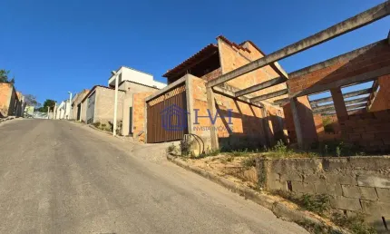 Casa em condomínio fechado com 3 quartos à venda no Santa Cruz, Vespasiano  por R$ 180.000