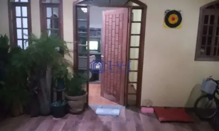 Casa com 3 quartos à venda no Maria Helena (Justinópolis), Ribeirão das Neves  por R$ 310.000