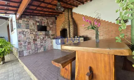 Casa com 3 quartos para alugar em Letícia, Belo Horizonte  por R$ 4.000