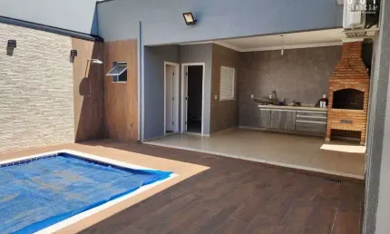 Casa Térrea  com piscina em condomínio Fechado Indaiatuba