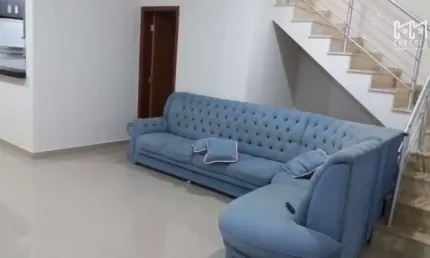 Casa Sobrado em Indaiatuba, Condomínio Park Real com 2 quartos e 1 suíte - 150m2