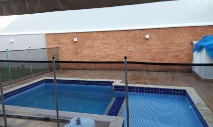 Casa Sobrado em Indaiatuba, Condomínio Panorama com 4 suítes - 272 m²