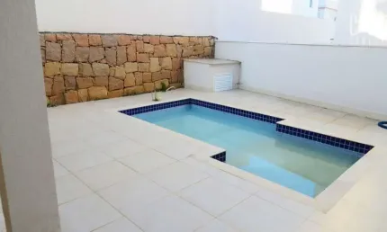 Casa Sobrado em Indaiatuba, Condomínio Panorama com 4 suítes - 310 m²