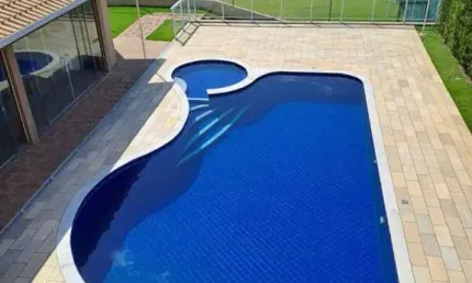 Casa Sobrado em Itupeva, Condomínio Montes Claros com 4 suítes - 388 m²