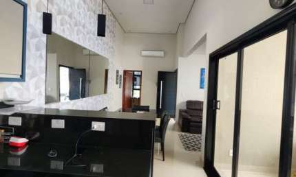 Casa Térrea em Indaiatuba, Condomínio Bréscia com 3 quartos sendo 1 suíte- 138m²