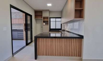 Casa Térrea em Indaiatuba, Condomínio Jardins di Roma com 3 suítes - 162 m²