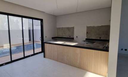 Casa Térrea em Indaiatuba, Condomínio Gran Reserve com 3 suítes - 200 m²