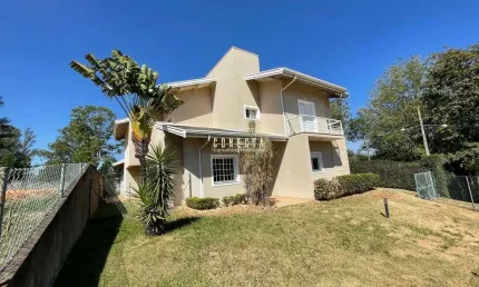 Sobrado Condomínio Jardin De L' Helvetia, com 3 dormitórios - 291 m²