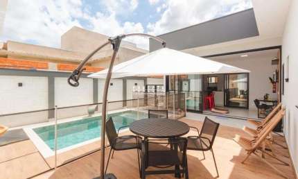 Casa Térrea em Indaiatuba, Condomínio Maria José com 3 dormitórios - 189 m²