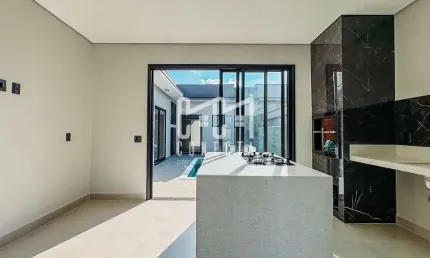 Casa Térrea em Indaiatuba, Condomínio Maria Cândida com 3 suítes - 191 m²