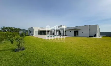 Casa em Indaiatuba, Condomínio Quintas de Terracota - 352 m²