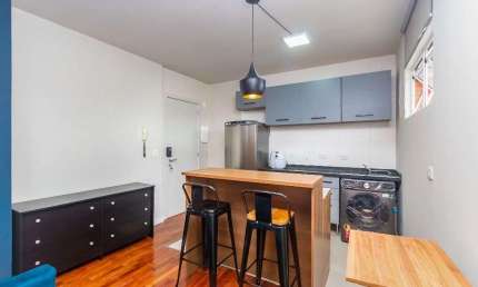 Studio com 1 dormitório para alugar, 31 m² por R$ 2.534,85/mês - São Francisco - Curitiba/PR