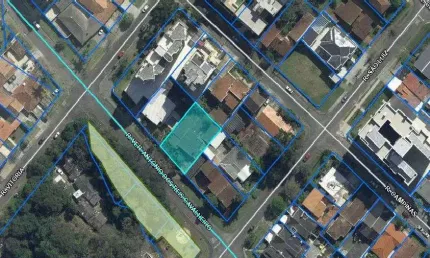 Terreno à venda, 553 m² por R$ 1.700.000,00 - Cabral - Curitiba/PR