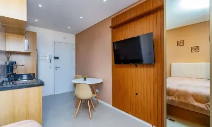 Studio mobiliado e decorado à venda, 22 m² por R$ 348.900 - Centro - Curitiba/PR