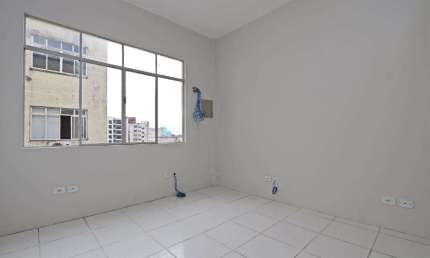 Sala à venda, 48 m² por R$ 189.000,00 - Centro - Curitiba/PR