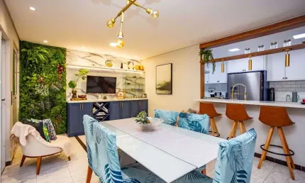 Casa reformada com 3 dormitórios à venda, 163 m² por R$ 1.219.900 - Bacacheri - Curitiba/PR