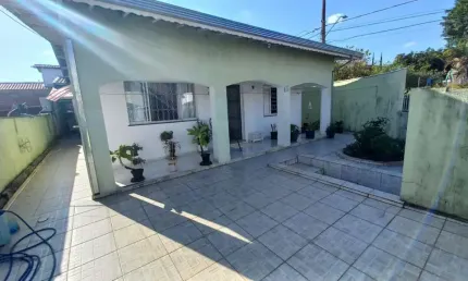 Casa à venda, muito grande e espaçosa em excelente localização no  Jardim Juliana, Indaiatuba, SP