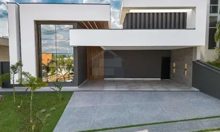CASA À VENDA, ALTO PADRÃO COM TRÊS SUÍTES LINDA PISCINA E ÁREA GOURMET, EM UM DOS MELHORES  CONDOMÍ