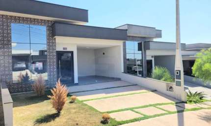 Linda Casa à venda com três suítes, em condominio lazer completo, Jardim Bréscia, Indaiatuba, SP