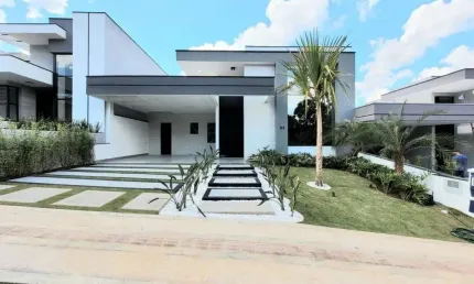 Linda e moderna Casa à venda, com três suítes, linda piscina  com excelente acabamento, Condomínio