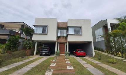 Casa - 3/4 com suíte + dependência - Condomínio Alphaville Litoral Norte 1