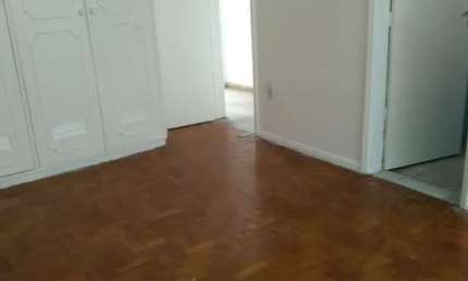 3/4 com suíte + Dependência - Condomínio Edifício Vistamar