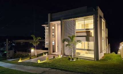 Casa Alto Padrão | 7/4 - todos suítes | Piscina Privativa | Alphaville Litoral Norte 3