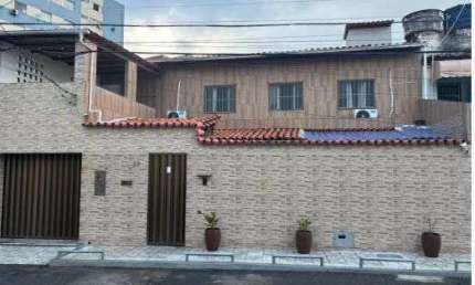 Casa com 5 quartos à venda no Stiep, Salvador 