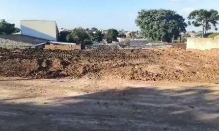 Terreno à venda na Rua Espírito Santo, 535, Água Verde, Curitiba