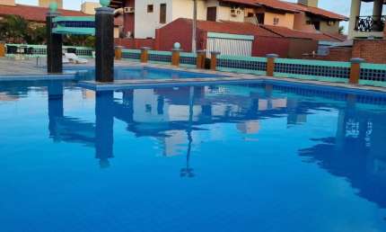 Linda Casa Duplex com 193m2 no Porto das Dunas, 4 suítes