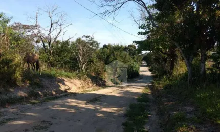 Terreno à venda, 1000 m² por R$ 400.000 - Ubatiba - Maricá/RJ