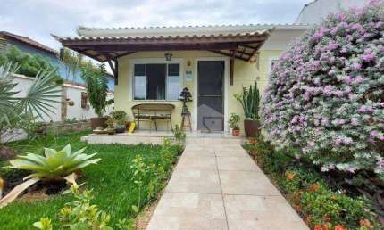 Casa com 3 dormitórios à venda, 157 m² por R$ 650.000,00 - Caxito - Maricá/RJ