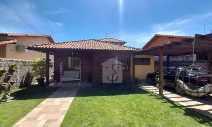 Casa com 4 dormitórios à venda, 178 m² por R$ 750.000,00 - Ponta Grossa - Maricá/RJ