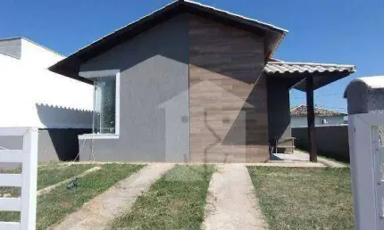 Casa com 2 dormitórios à venda, 67 m² por R$ 390.000,00 - Caxito - Maricá/RJ