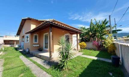 Casa com 3 dormitórios à venda, 114 m² por R$ 435.000,00 - Caxito - Maricá/RJ
