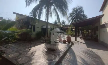 Casa com 1 dormitório à venda, 110 m² por R$ 500.000,00 - Ponta Grossa - Maricá/RJ