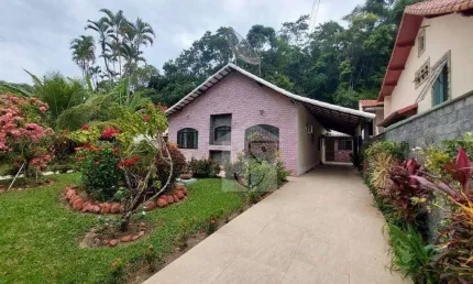 Casa com 3 dormitórios à venda, 190 m² por R$ 1.100.000 - Flamengo - Maricá/RJ