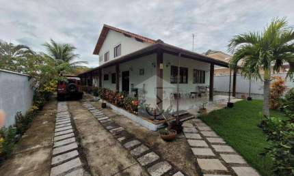 Casa com 3 dormitórios à venda, 254 m² por R$ 830.000 - Flamengo - Maricá/RJ