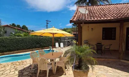 Casa com 3 dormitórios à venda, 274 m² por R$ 519.000 - Itapeba - Maricá/RJ