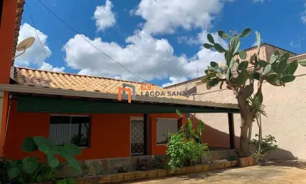 EXCELENTE CASA LOCALIZADA A 3KM DO CENTRO DE LAGOA SANTA