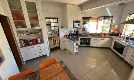 LINDA CASA COM 04 QUARTOS/SUÍTE NO BAIRRO PLANALTO - BH
