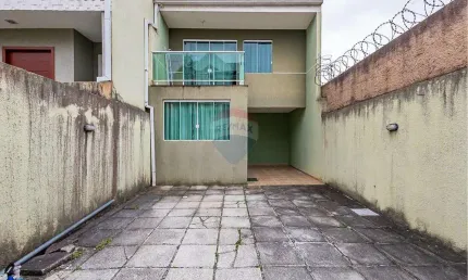 Sobrado à venda com 3 quartos sendo 1 suíte e 2 vagas de garagem por r$500.000,00, no condomínio abranches village, em curitiba/pr