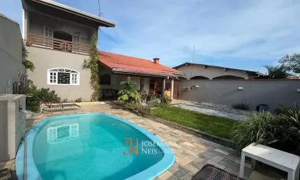 Casa com 3 quartos à venda na Rua 19 de Dezembro, 2222, Riviera, Matinhos