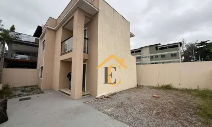 Casa com 3 dormitórios à venda, 120 m² por R$ 750.000,00 - Costazul - Rio das Ostras/RJ