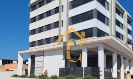 LOJAS COMERCIAIS, PRÓXIMO AO ATACADÃO! SALAS AMPLAS PRÉDIO COM ELEVADOR!