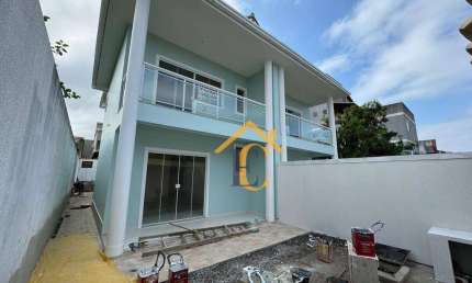 Casa com 4 dormitórios à venda, 144 m² por R$ 690.000 - Jardim Bela Vista - Rio das Ostras/RJ