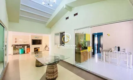 Casa com 5 quartos à venda no Albatroz, Matinhos 